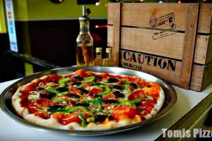 Tomi's Pizzería